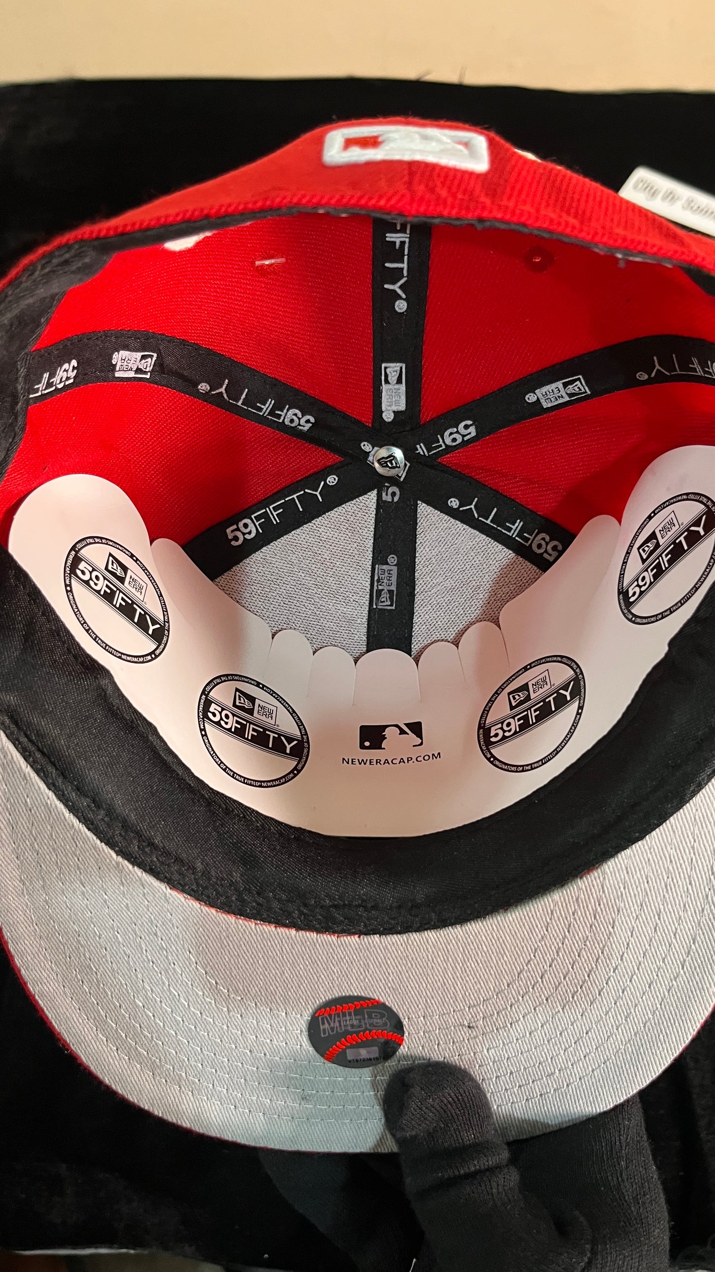 NE - J Stan cap (Red)