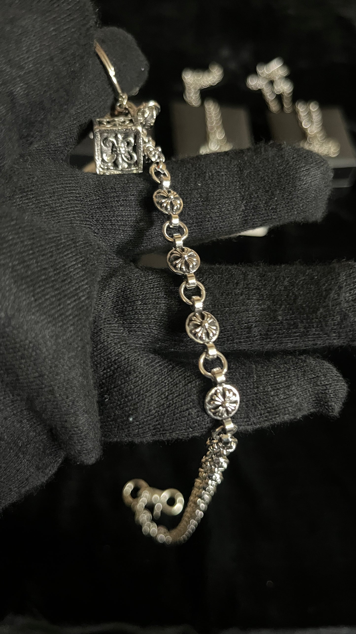 Wallet chain