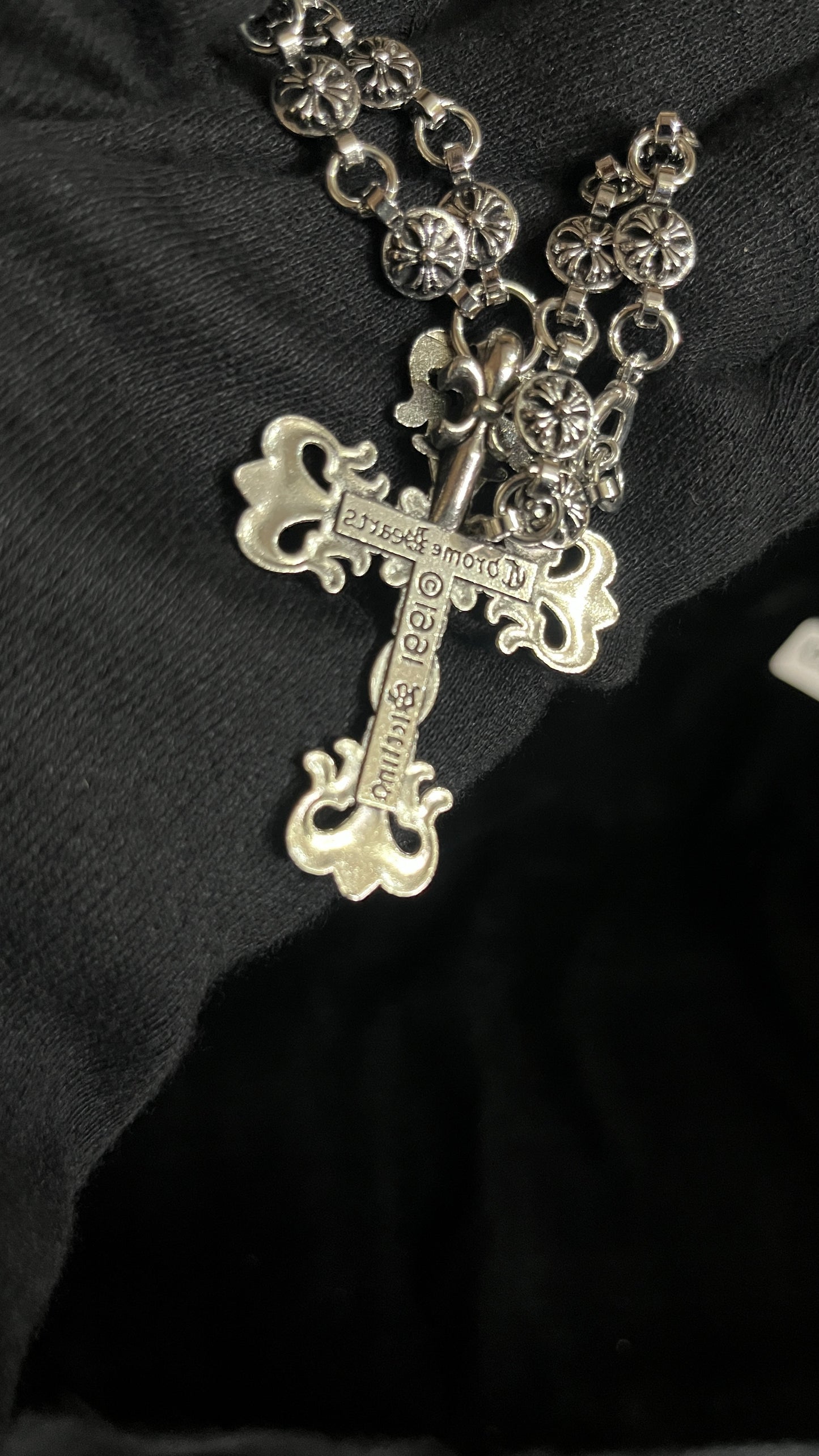 Cross - neck chain III