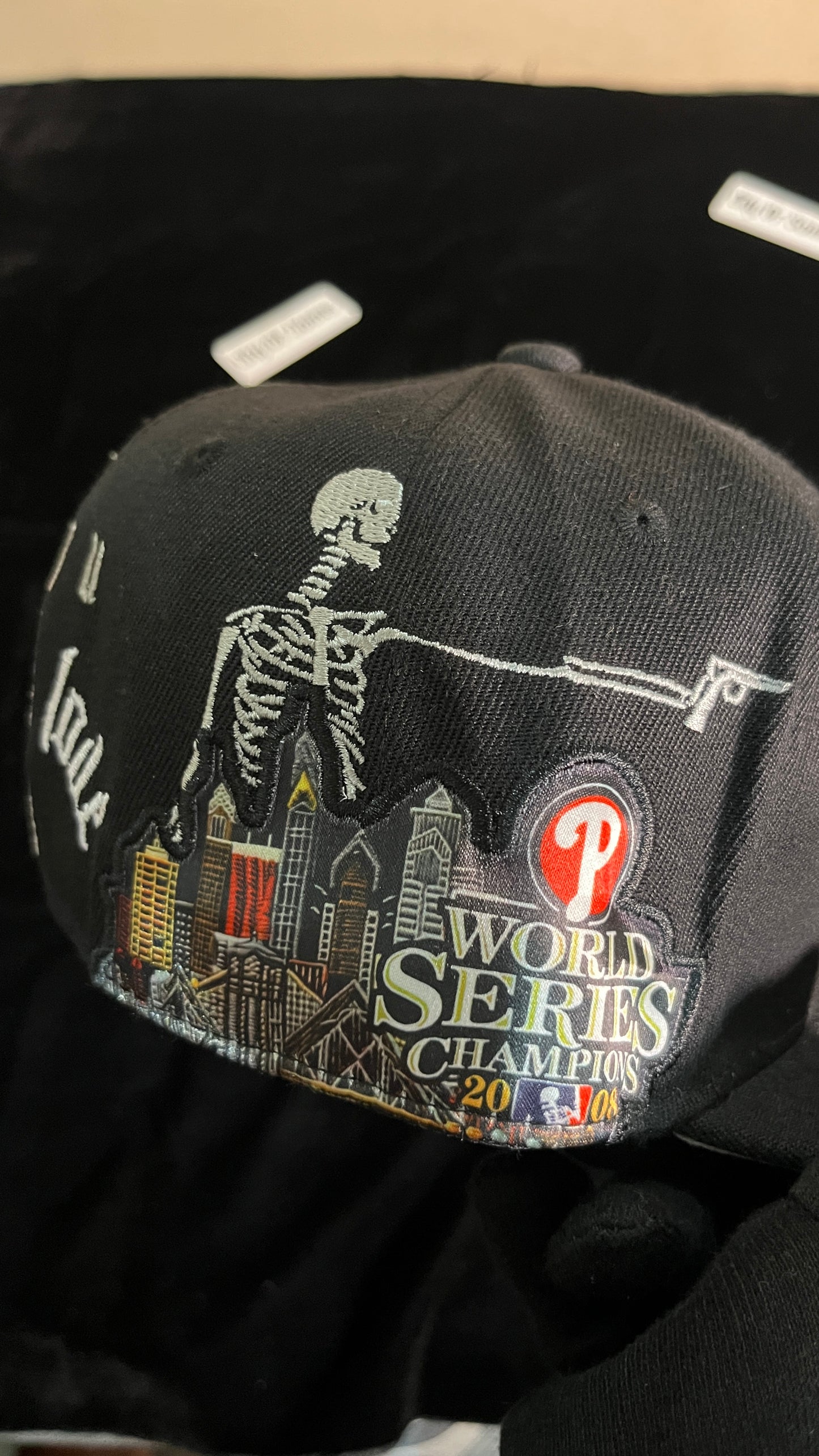 NE - Phillies cap (limited edition)